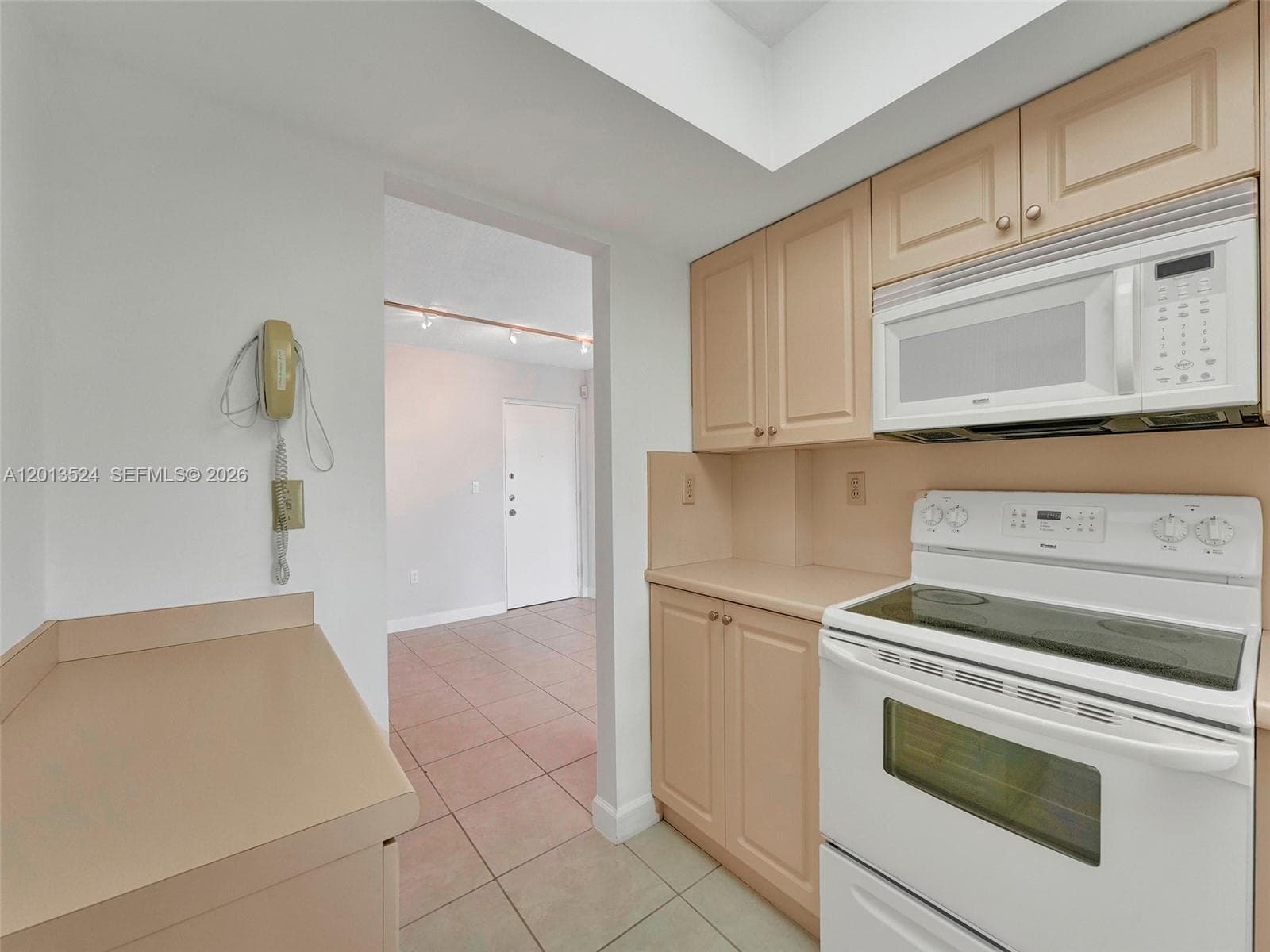 9420 W Flagler St # 312, Miami FL 33174 — 7