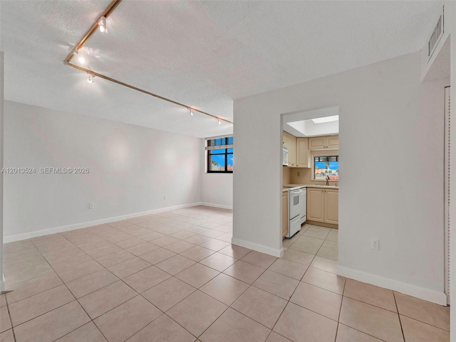 9420 W Flagler St # 312, Miami FL 33174 — 3