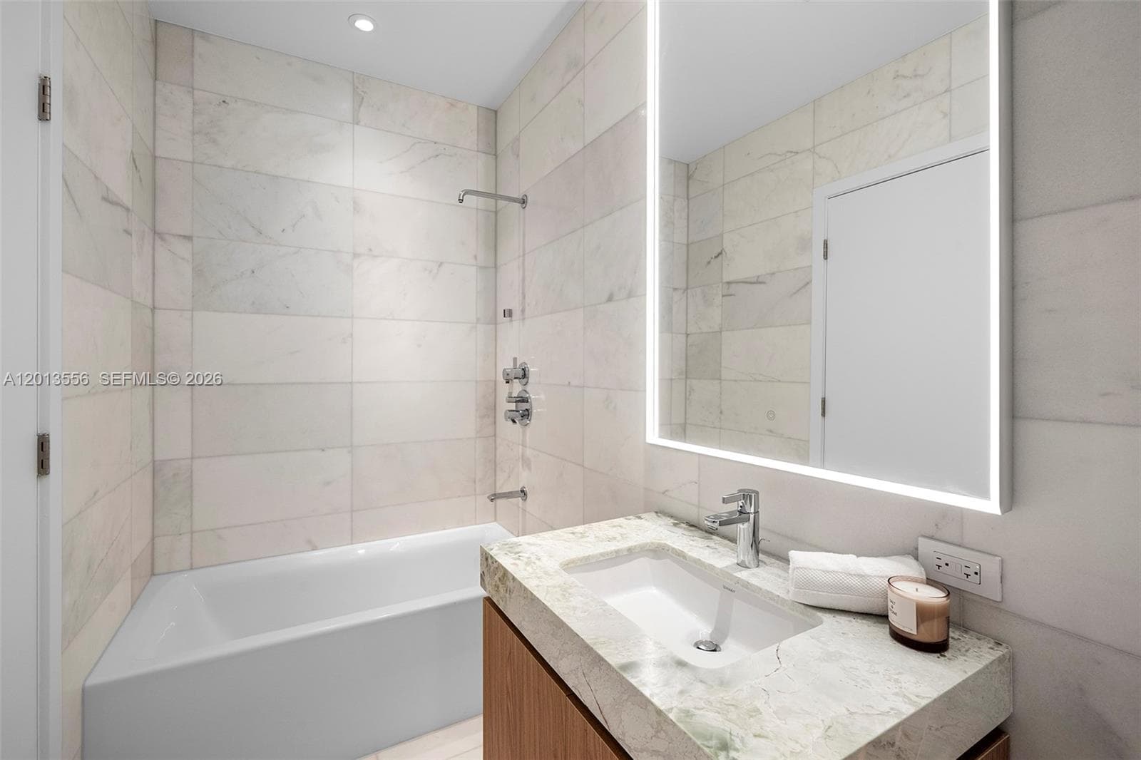 500 Alton Rd # 502, Miami Beach FL 33139 — 11