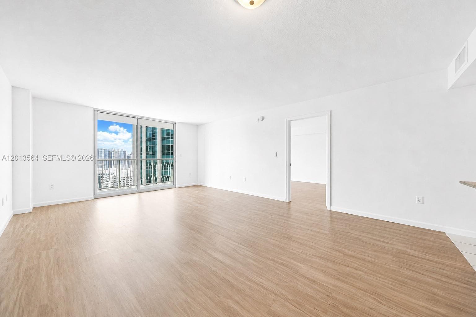 1200 Brickell Bay Dr # 3122, Miami FL 33131 — 10