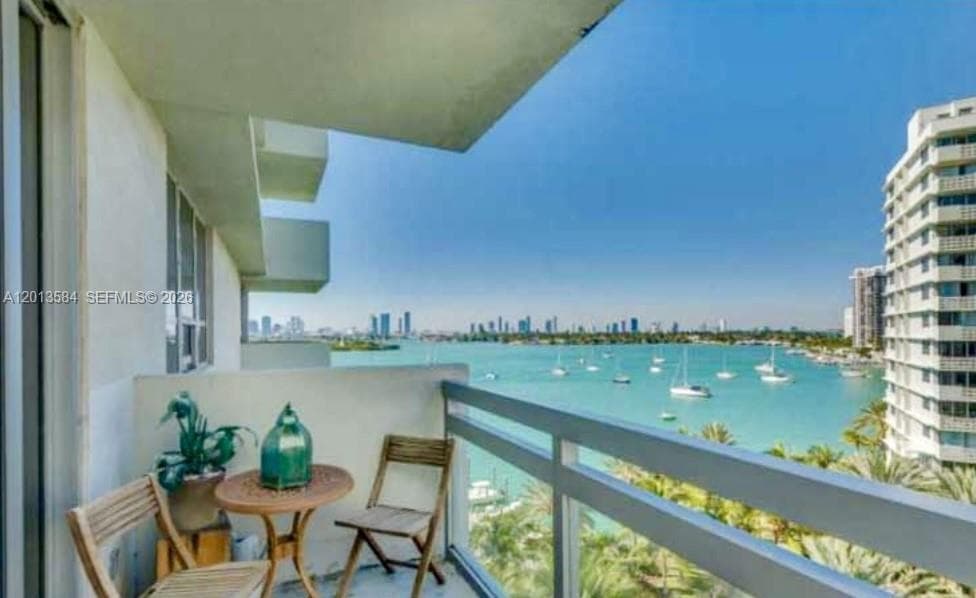 1500 Bay Rd # 1142S, Miami Beach FL 33139 — 1