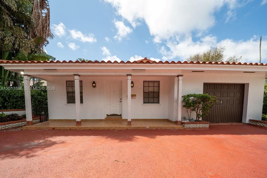 1550 S Greenway Dr, Coral Gables FL 33134 — 42