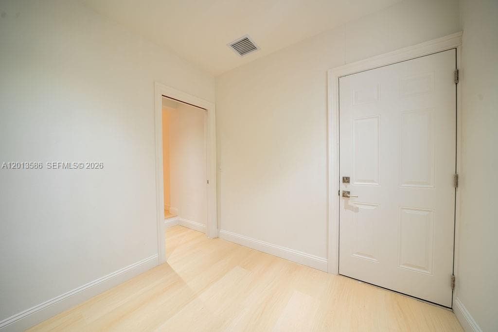 1550 S Greenway Dr, Coral Gables FL 33134 — 16