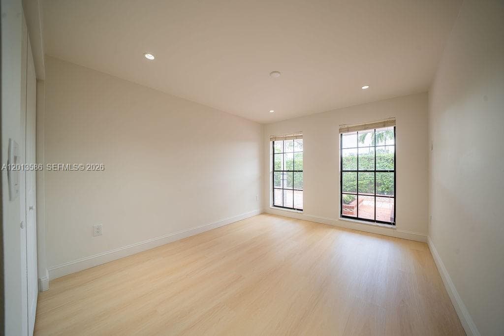 1550 S Greenway Dr, Coral Gables FL 33134 — 22