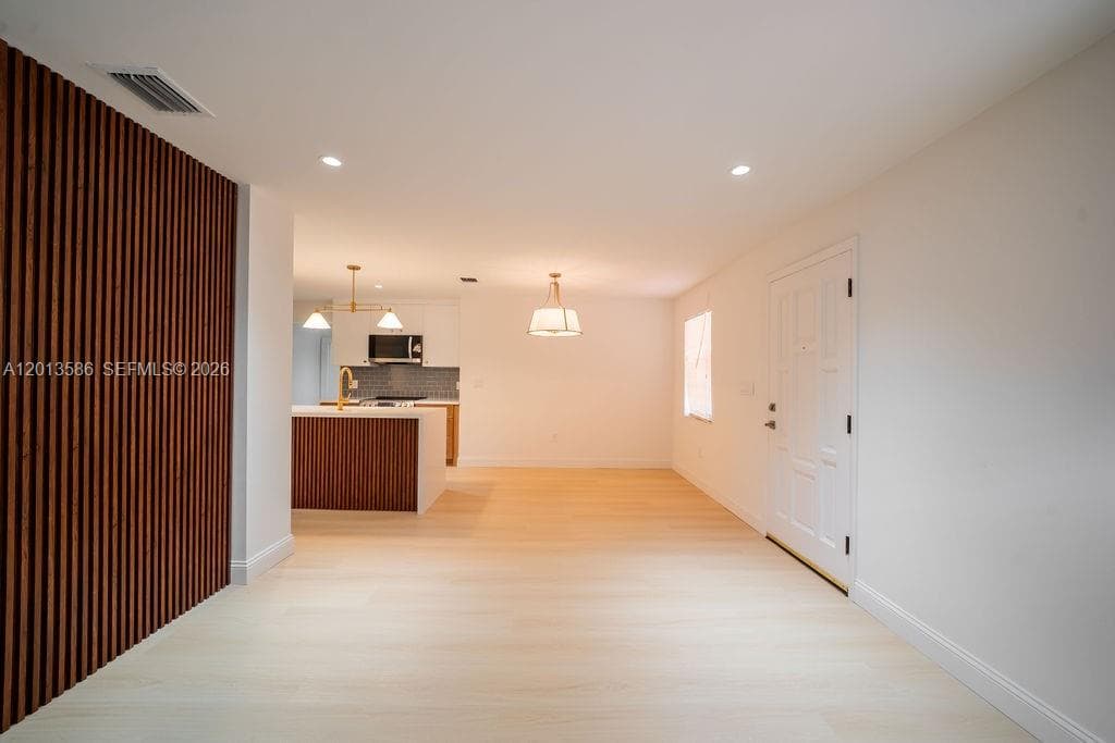 1550 S Greenway Dr, Coral Gables FL 33134 — 3