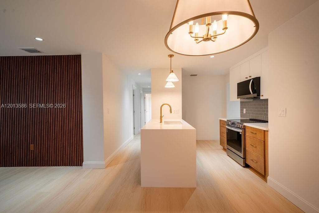 1550 S Greenway Dr, Coral Gables FL 33134 — 1