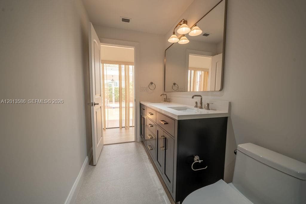 1550 S Greenway Dr, Coral Gables FL 33134 — 34