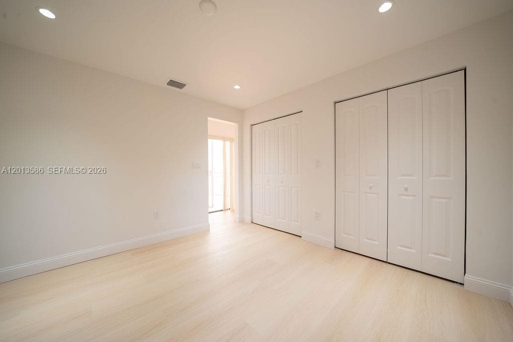 1550 S Greenway Dr, Coral Gables FL 33134 — 40