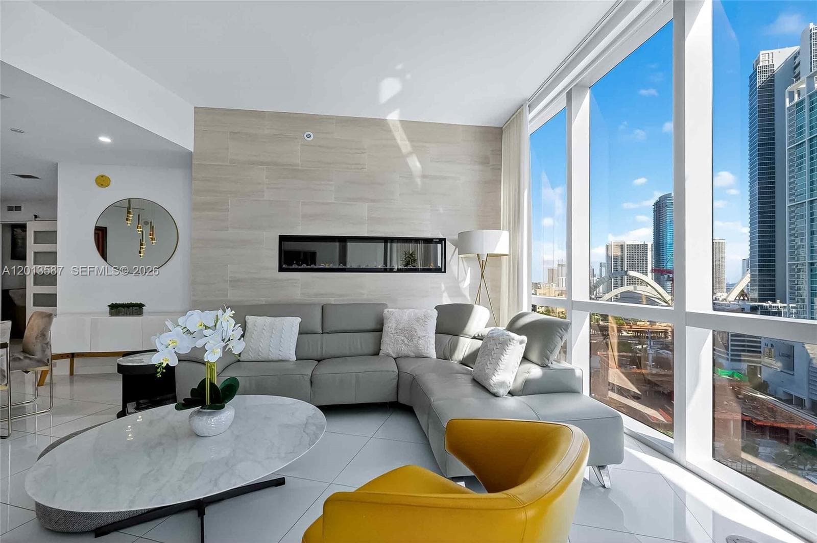 851 NE 1st Ave # 1603, Miami FL 33132 — 20