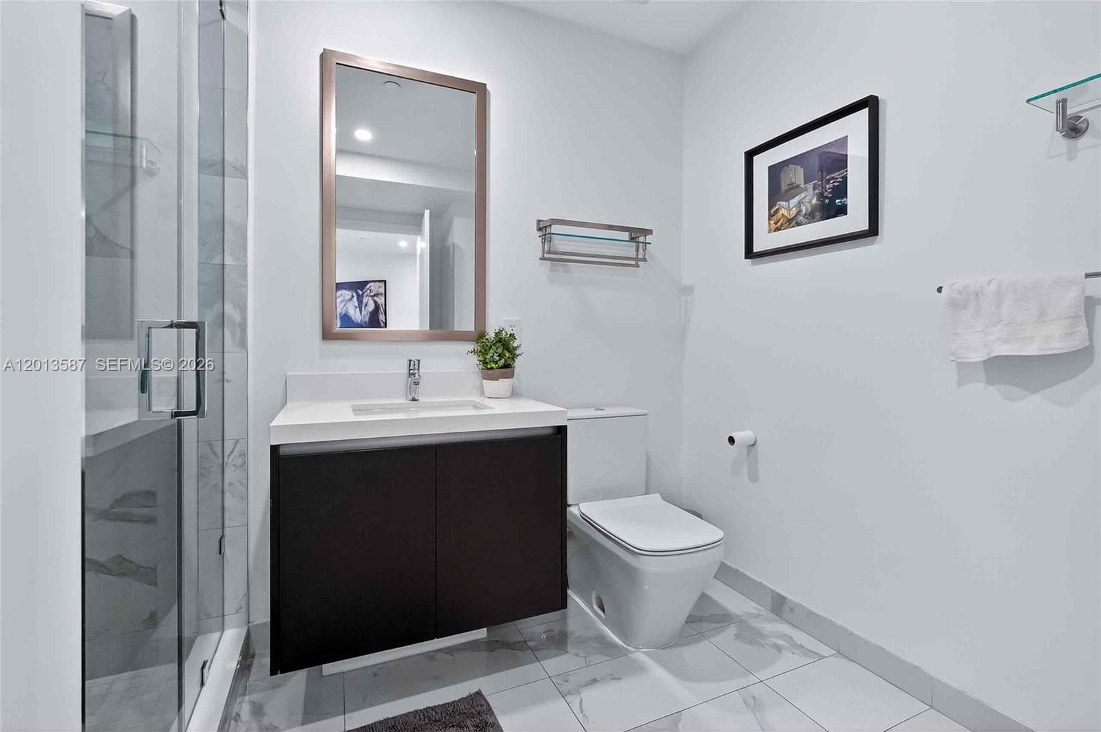 851 NE 1st Ave # 1603, Miami FL 33132 — 9