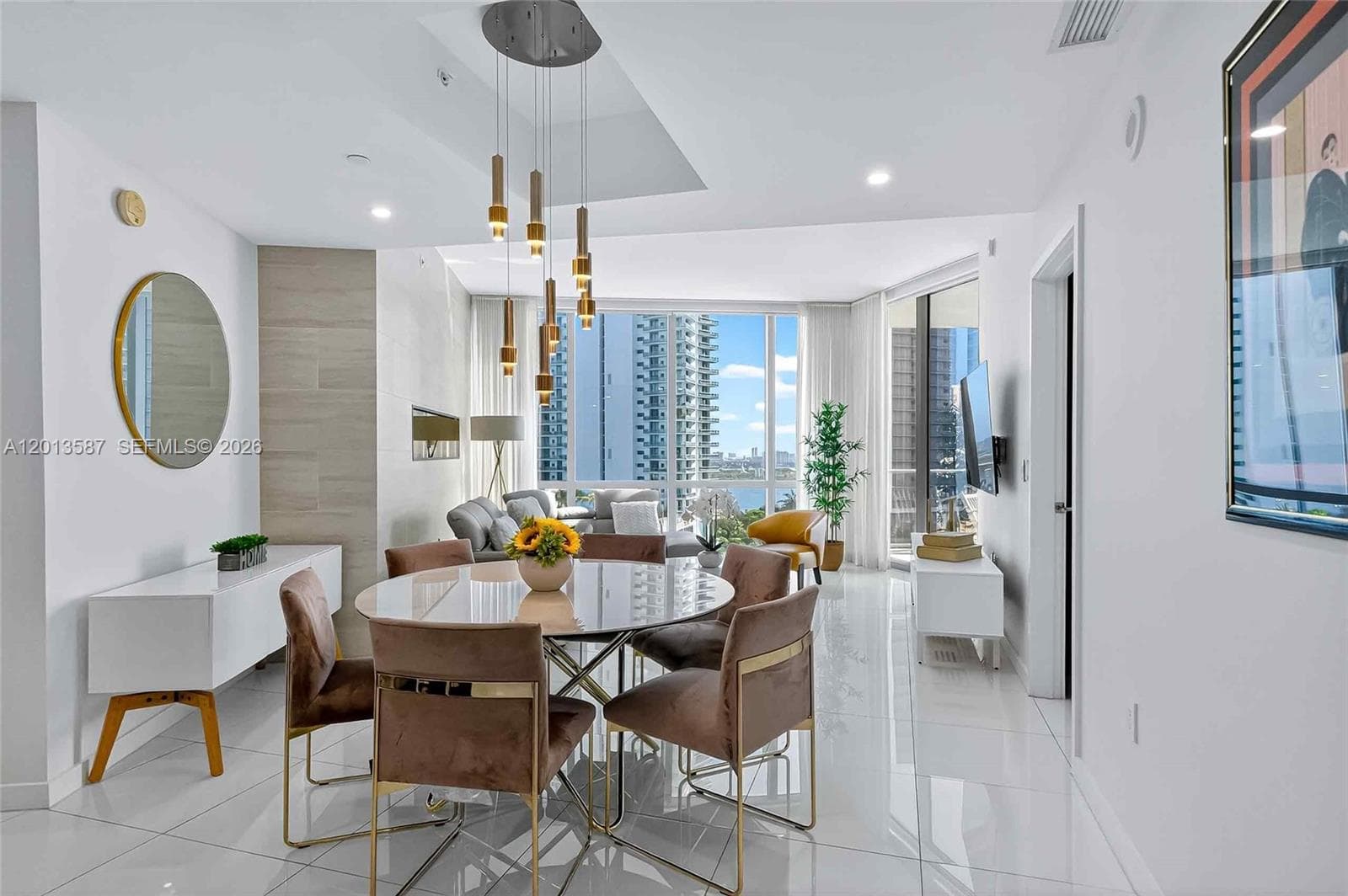 851 NE 1st Ave # 1603, Miami FL 33132 — 34
