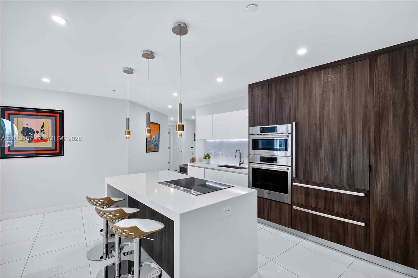851 NE 1st Ave # 1603, Miami FL 33132 — 37