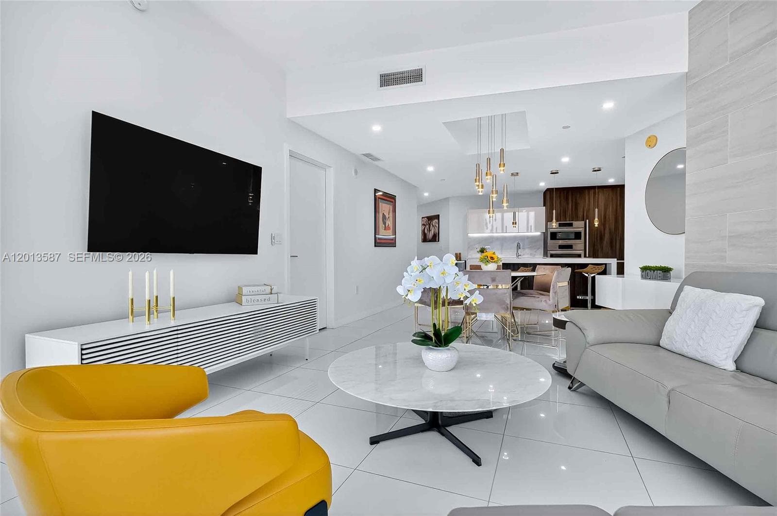 851 NE 1st Ave # 1603, Miami FL 33132 — 31
