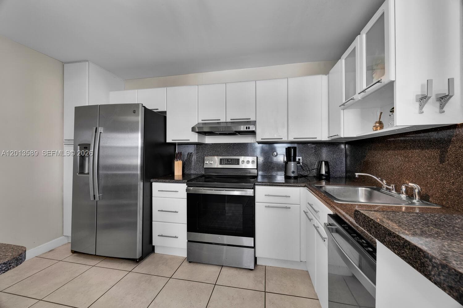 2016 Bay Dr # 604, Miami Beach FL 33141 — 12