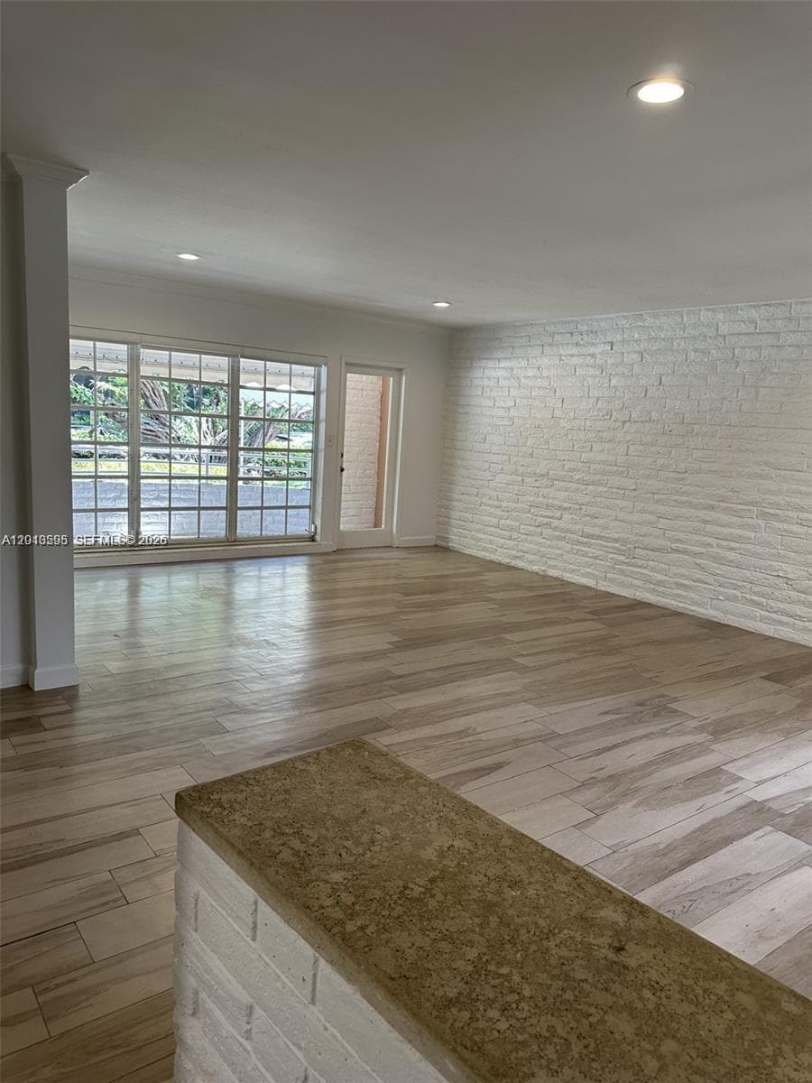 Villas Of Park Drive Cond, Bal Harbour, FL — 16