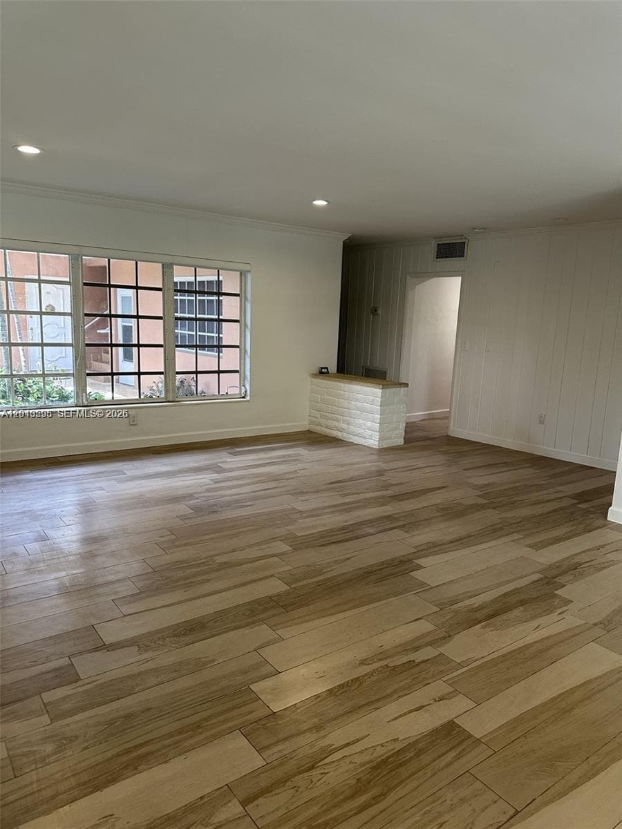 Villas Of Park Drive Cond, Bal Harbour, FL — 3