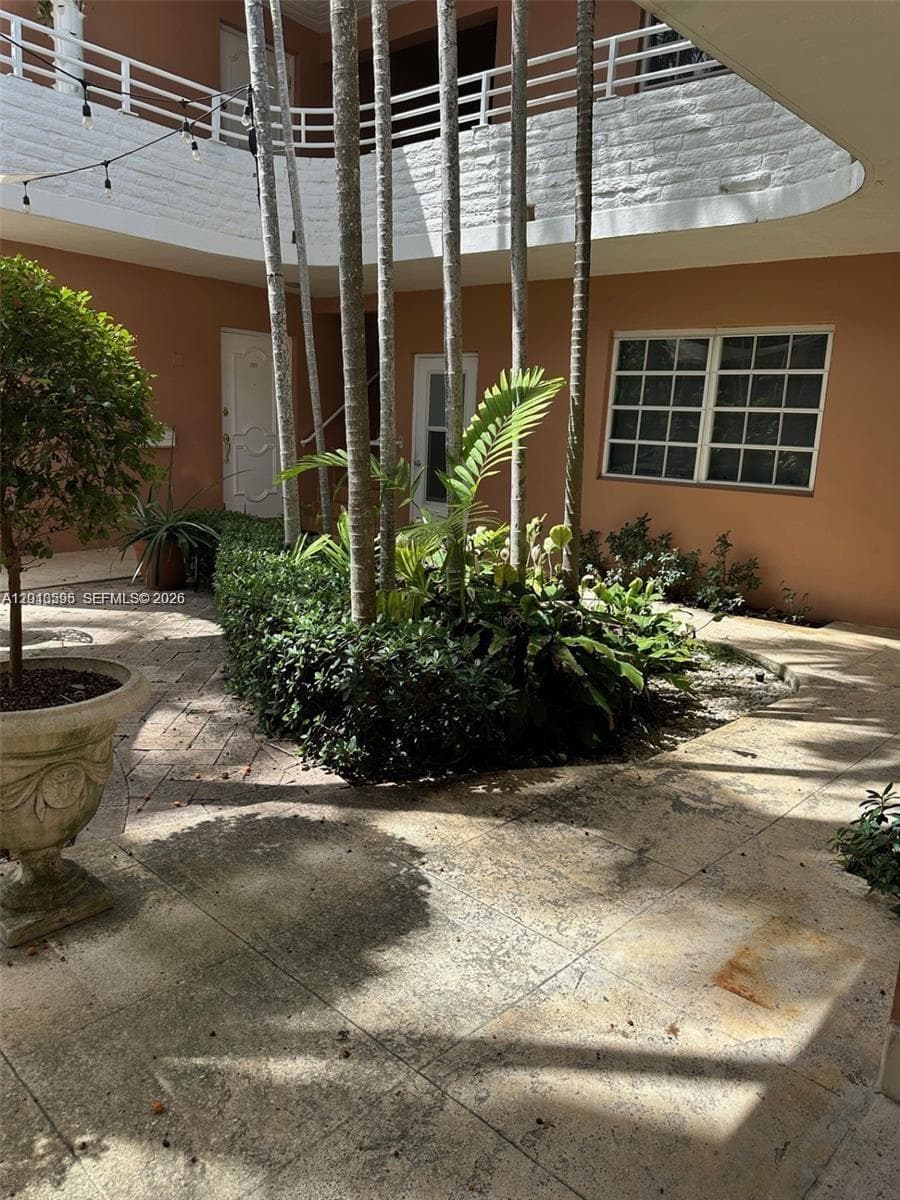 Villas Of Park Drive Cond, Bal Harbour, FL — 14