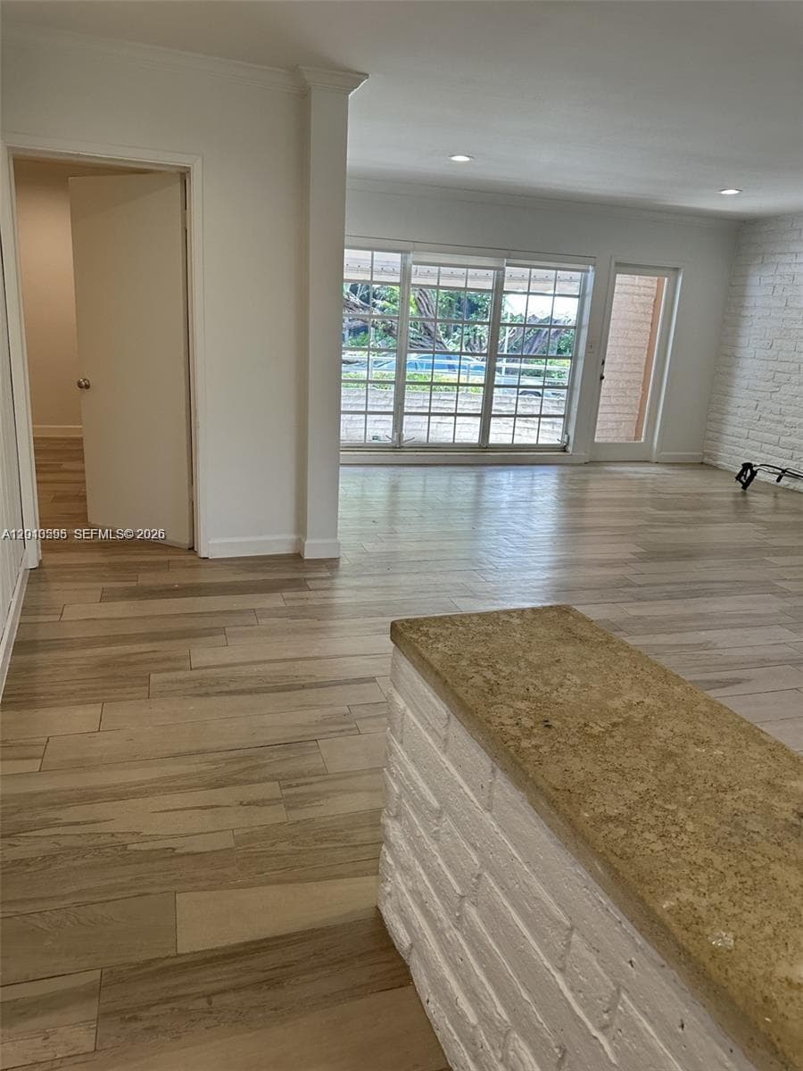 Villas Of Park Drive Cond, Bal Harbour, FL — 4