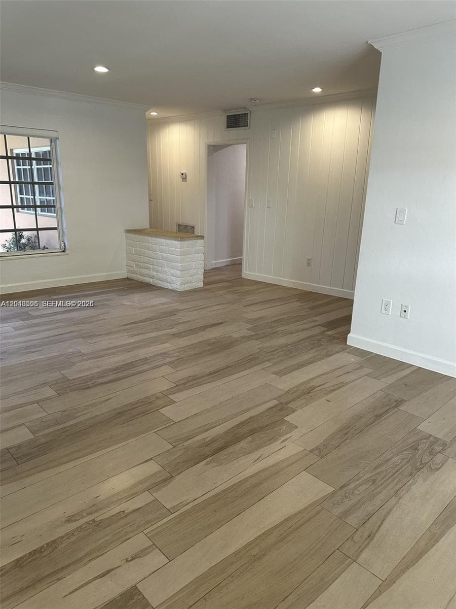 Villas Of Park Drive Cond, Bal Harbour, FL — 8