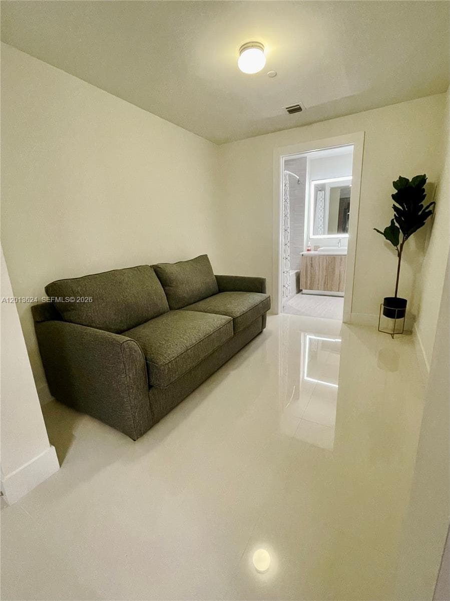 2960 NE 207th # 707, Aventura FL 33180 — 7