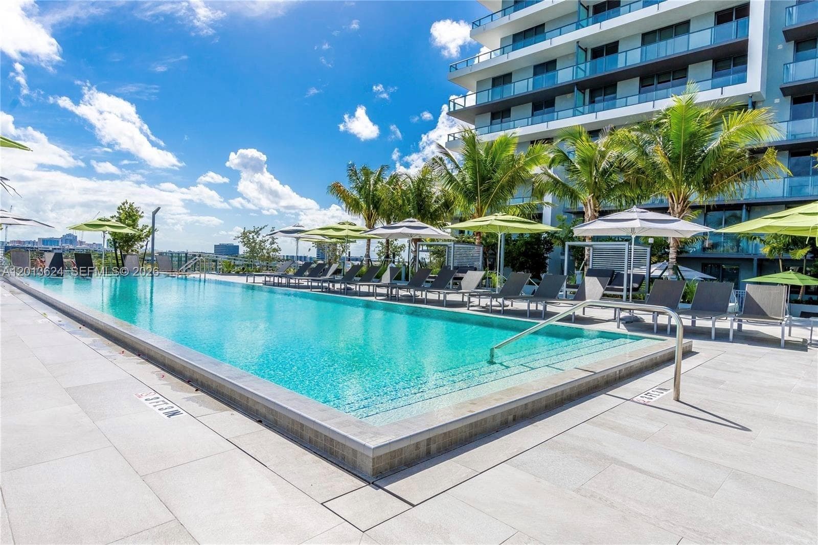 2960 NE 207th # 707, Aventura FL 33180 — 14