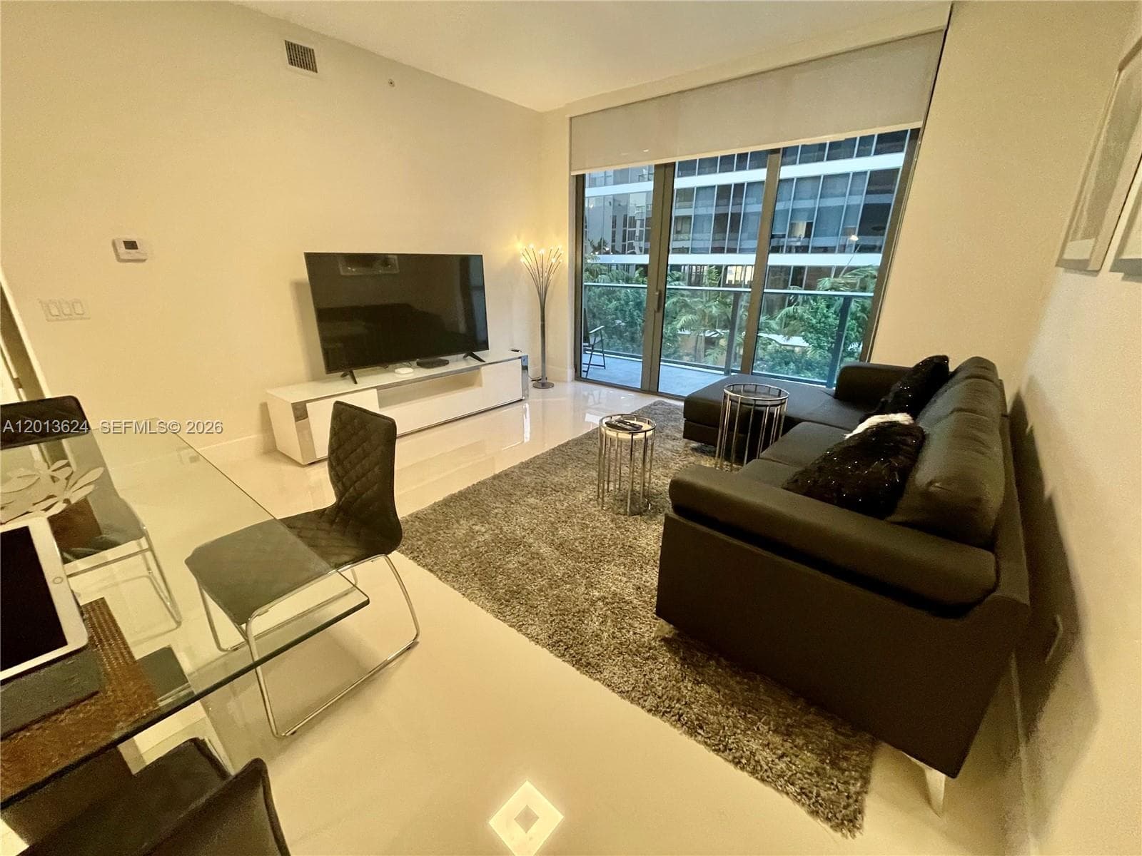 2960 NE 207th # 707, Aventura FL 33180 — 4