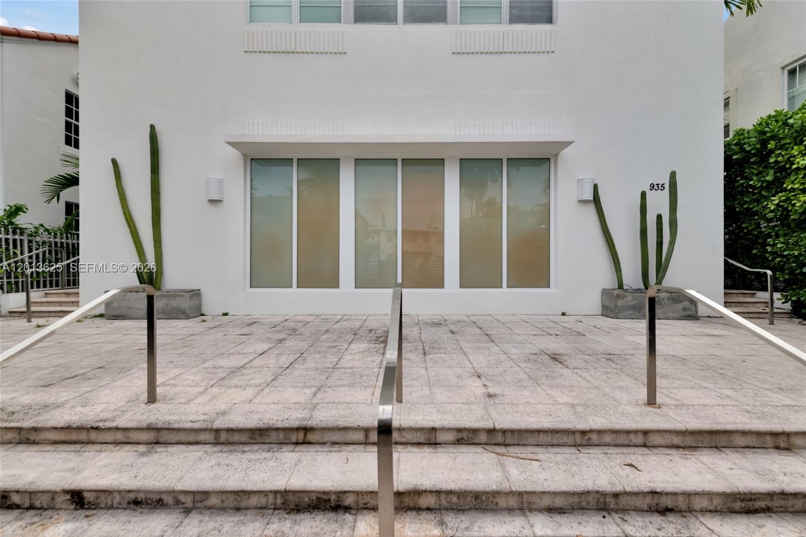 935 Euclid Ave # 7, Miami Beach FL 33139 — 2