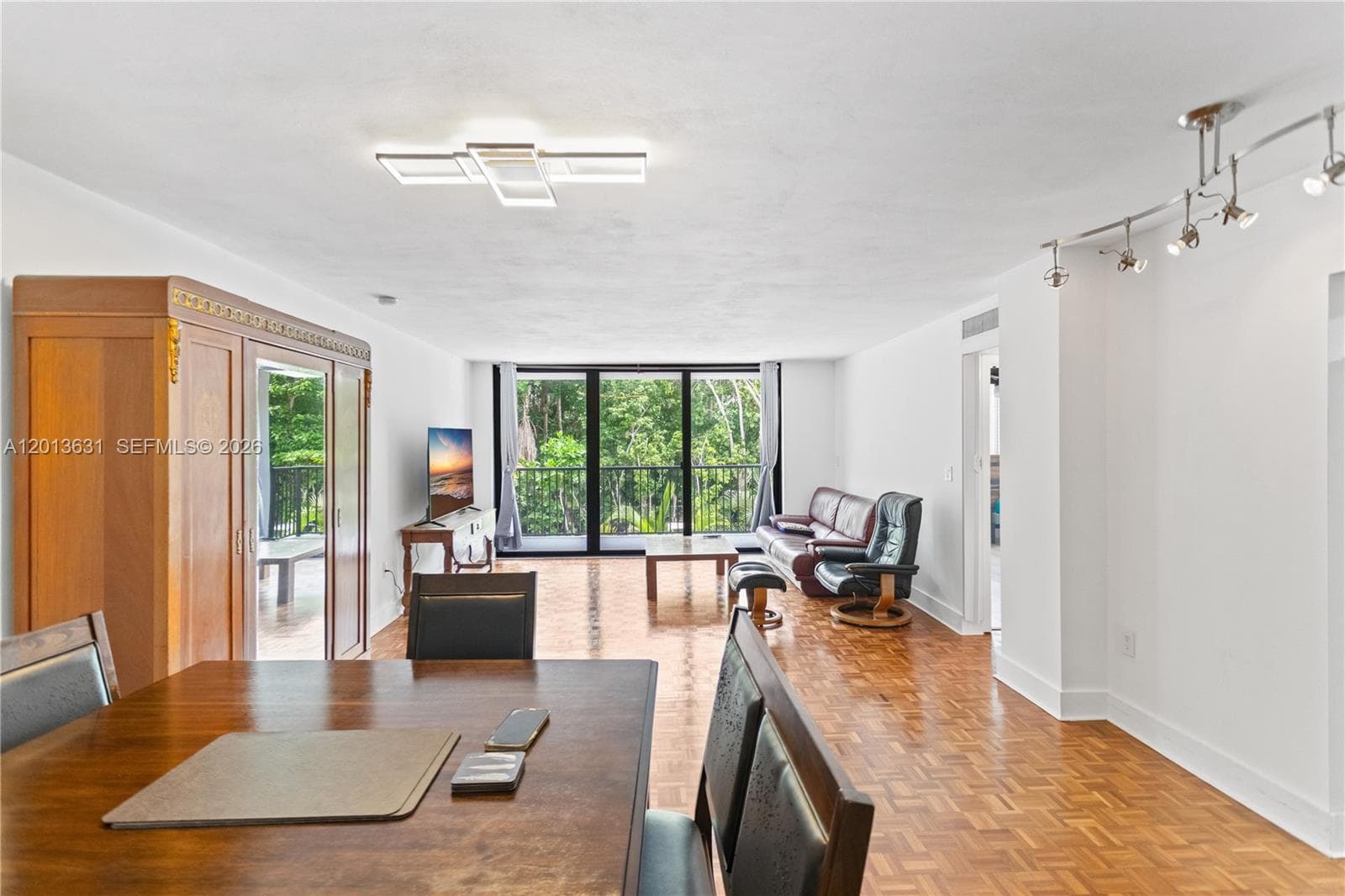 101 Ocean Lane Dr # 209, Key Biscayne FL 33149 — 2
