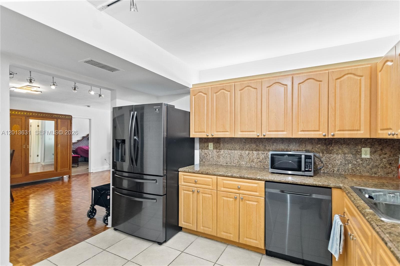 101 Ocean Lane Dr # 209, Key Biscayne FL 33149 — 10