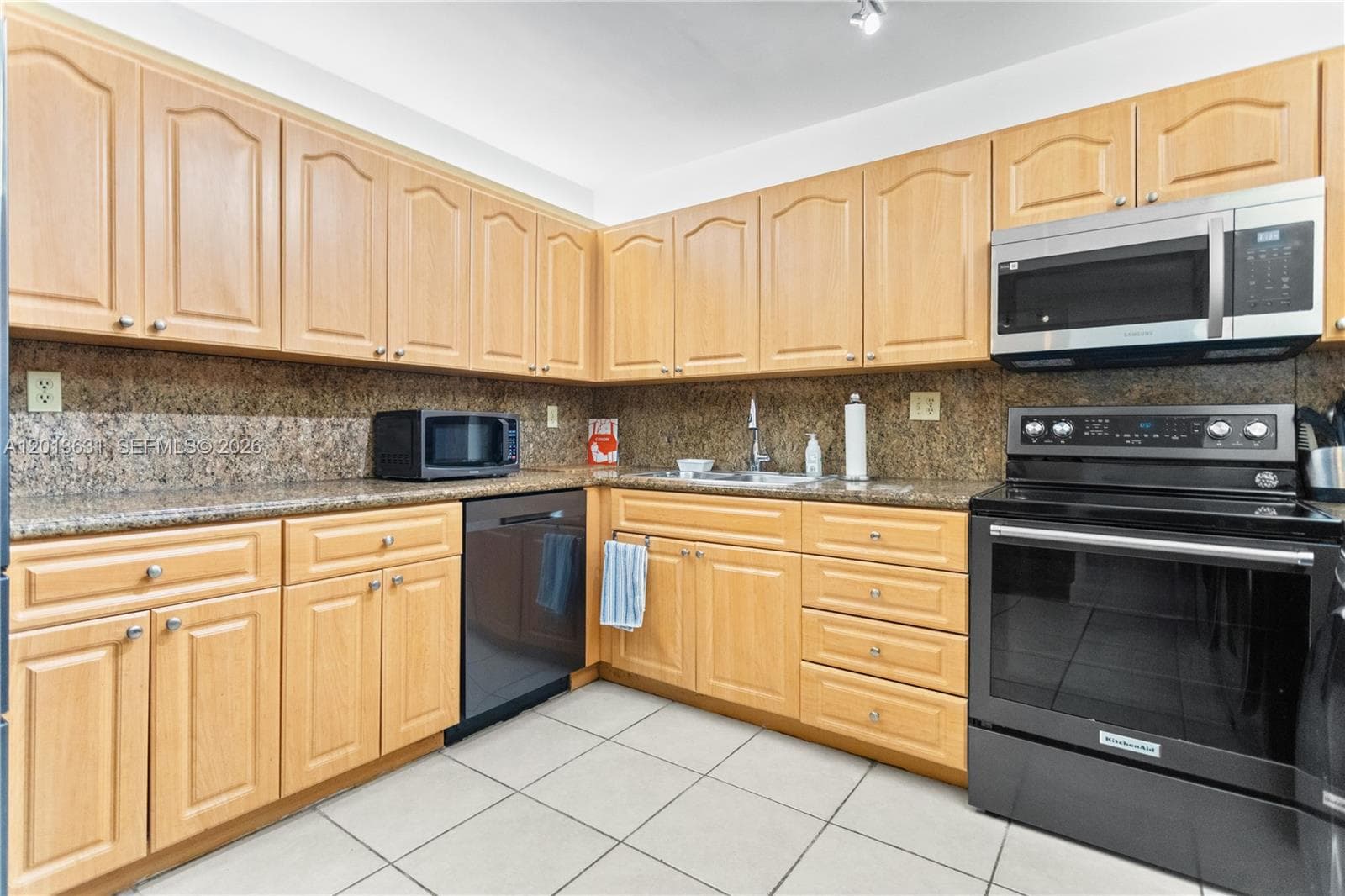 101 Ocean Lane Dr # 209, Key Biscayne FL 33149 — 11