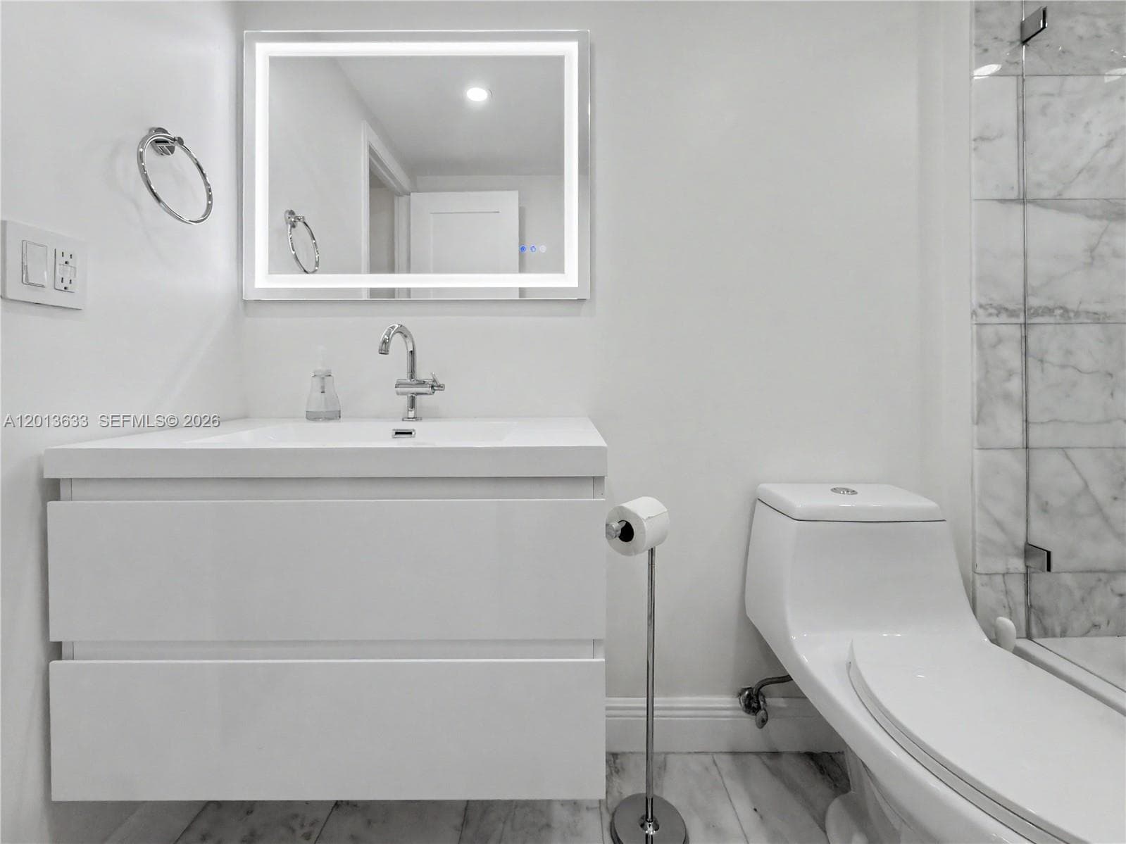 100 Edgewater Dr # 204, Coral Gables FL 33133 — 18