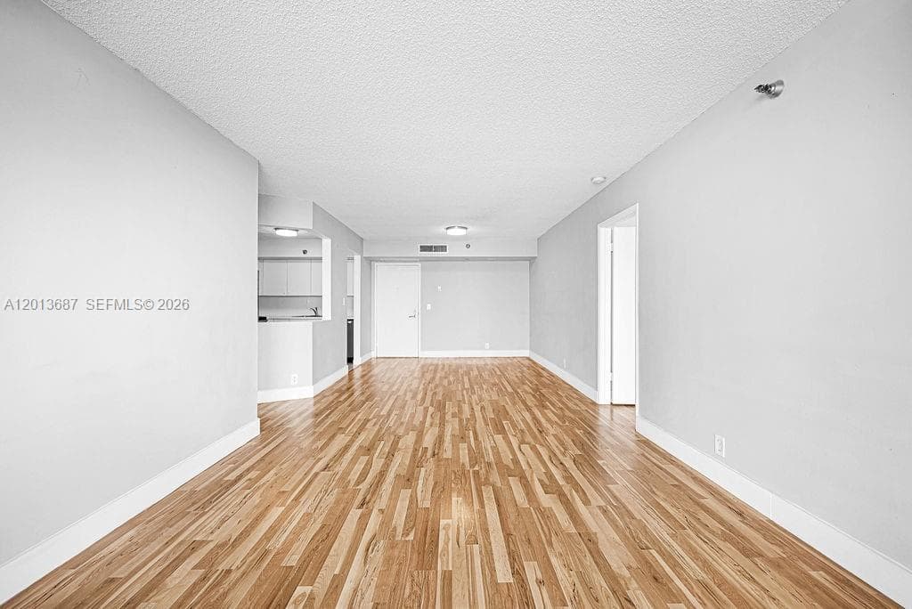 3300 NE 191st St, Aventura FL 33180 — 26