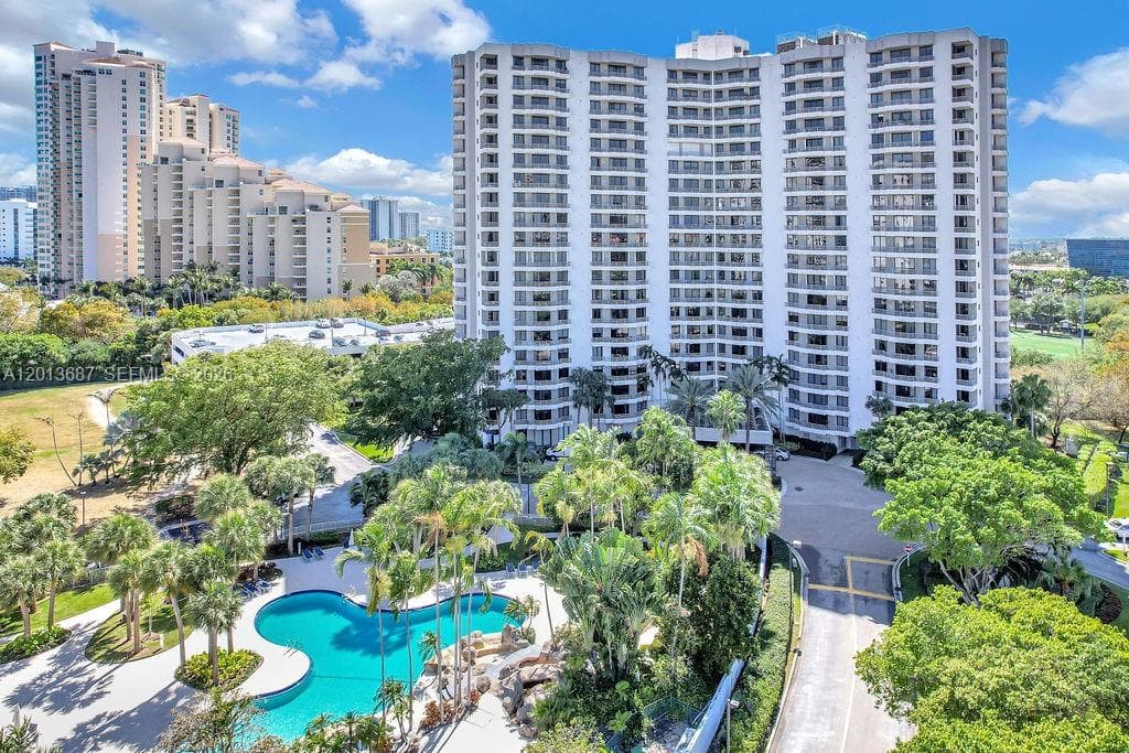 3300 NE 191st St, Aventura FL 33180 — 1