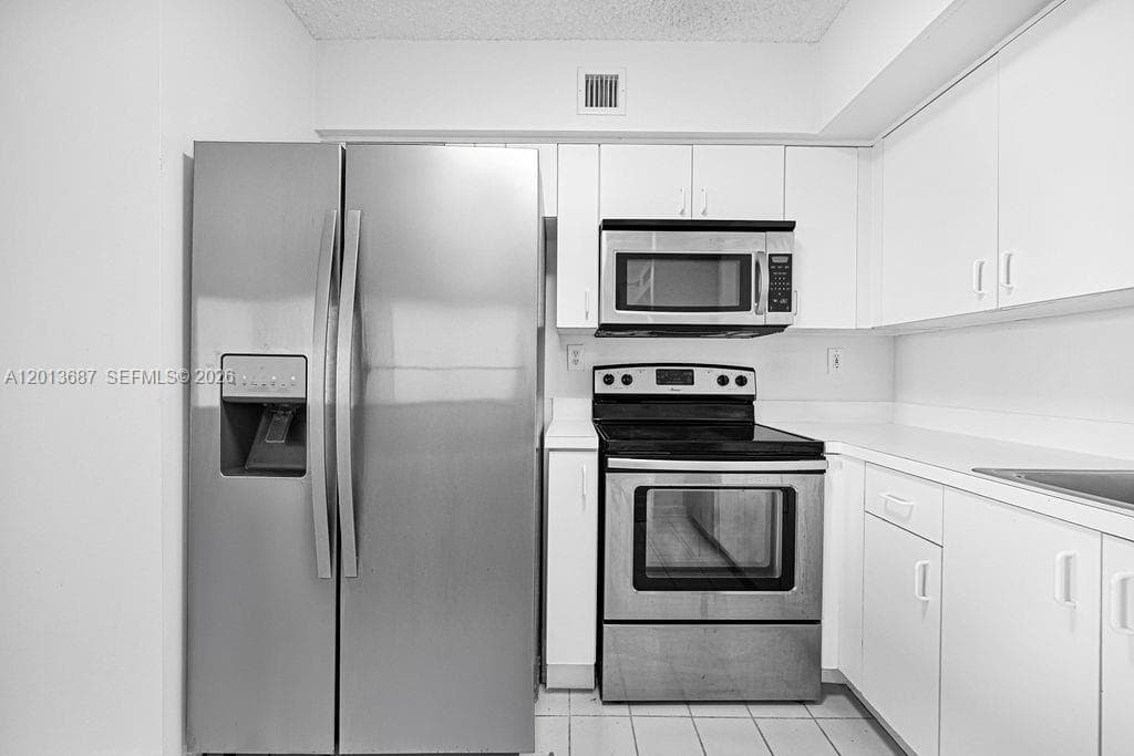 3300 NE 191st St, Aventura FL 33180 — 28