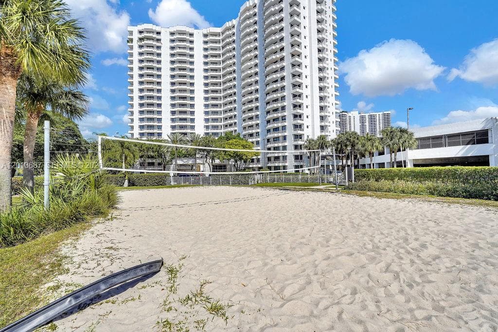 3300 NE 191st St, Aventura FL 33180 — 11