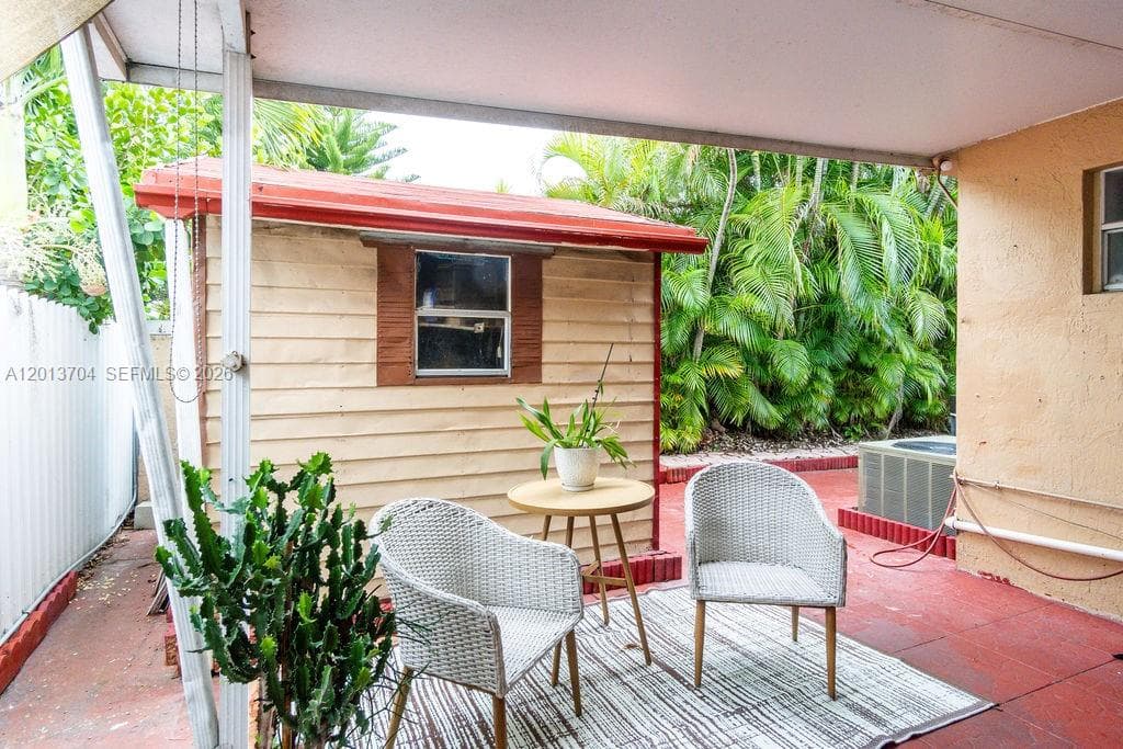 7411 W 33rd Ave, Hialeah FL 33018 — 6