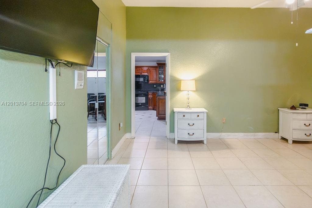 7411 W 33rd Ave, Hialeah FL 33018 — 56