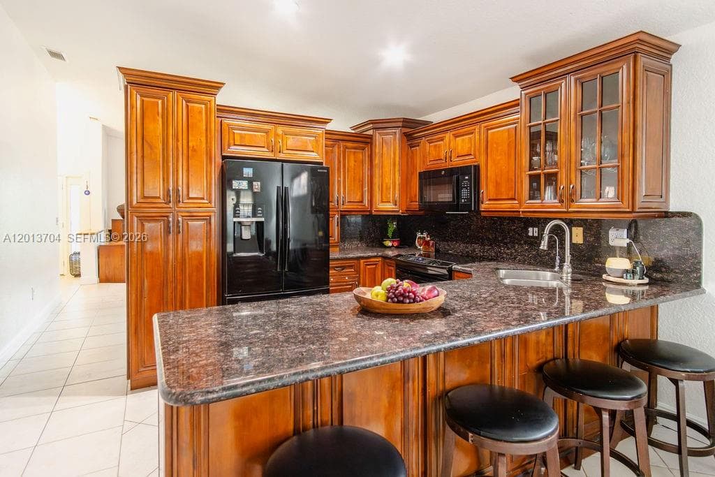 7411 W 33rd Ave, Hialeah FL 33018 — 46