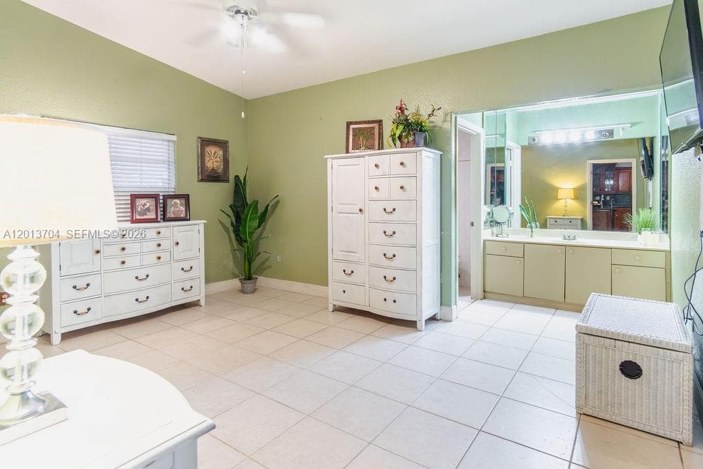 7411 W 33rd Ave, Hialeah FL 33018 — 53