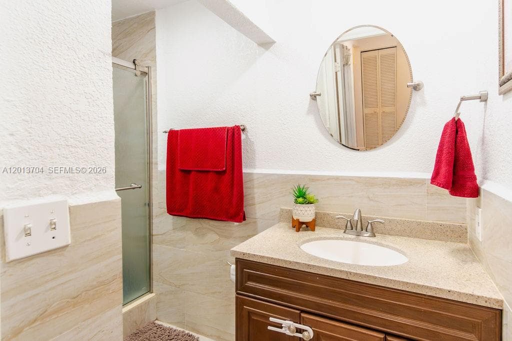 7411 W 33rd Ave, Hialeah FL 33018 — 28