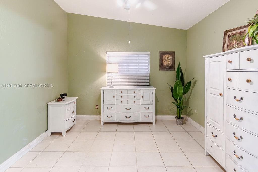 7411 W 33rd Ave, Hialeah FL 33018 — 51
