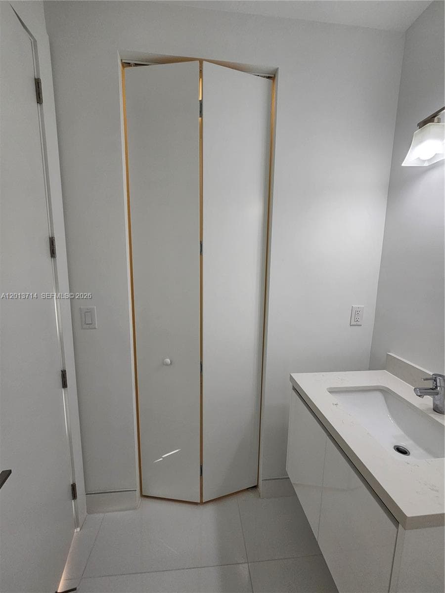 10289 NW 75th Ter # 10289, Doral FL 33178 — 42