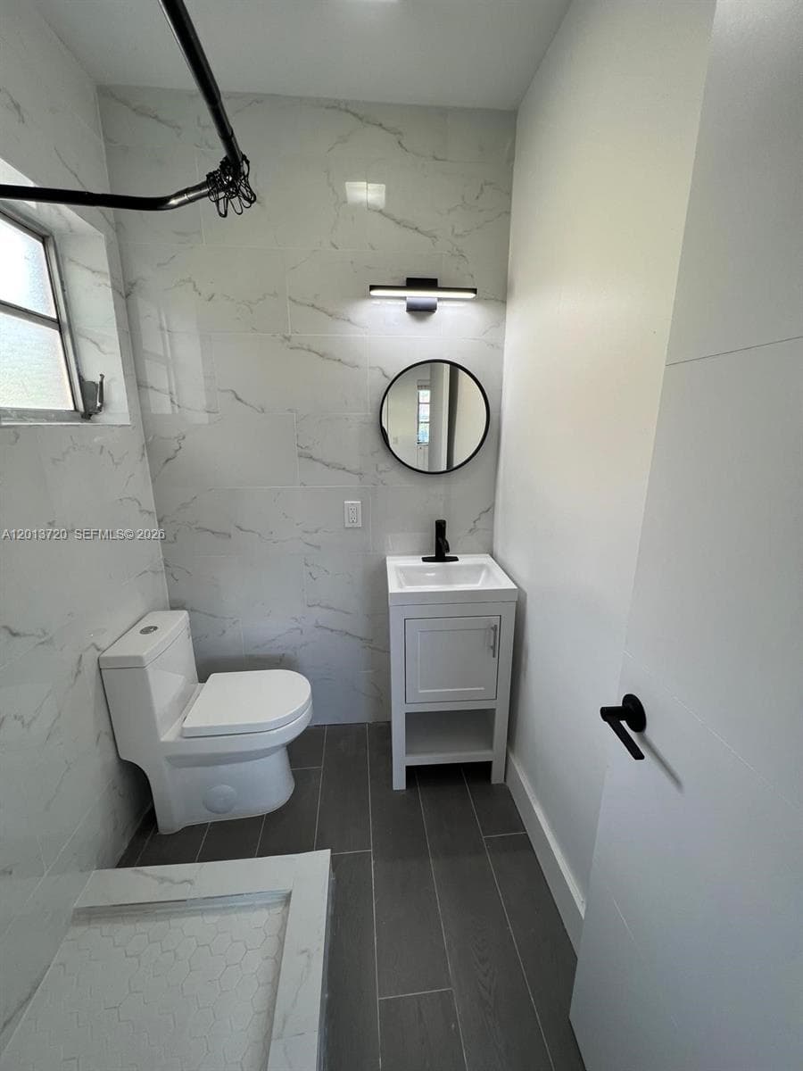 2640 NE 215th St # 2640, Miami FL 33180 — 7