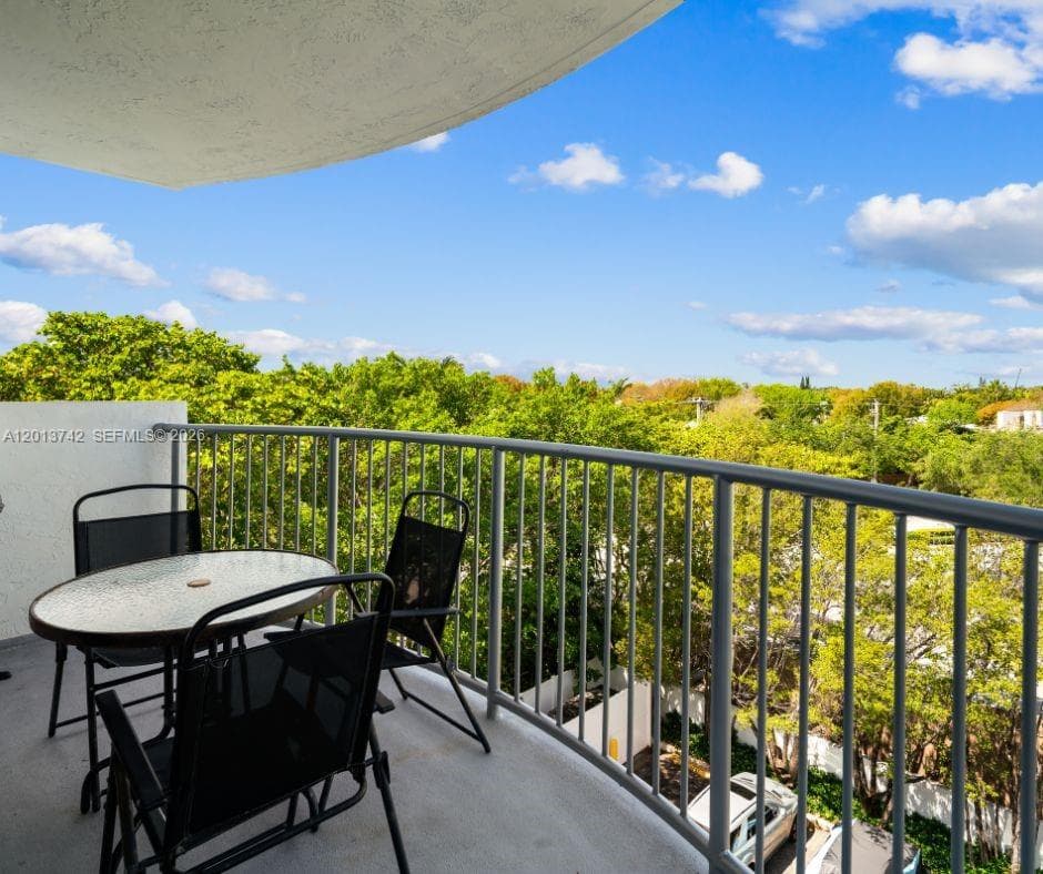 Cape Florida Club Condo P, Key Biscayne, FL — 5