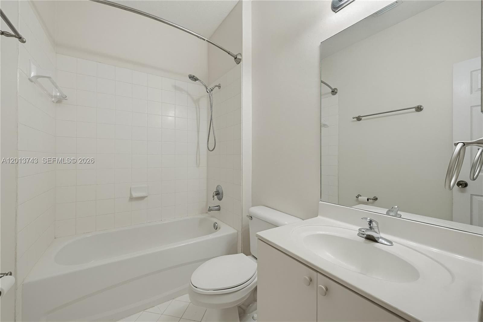 3393 NE 11th Dr, Homestead FL 33033 — 25