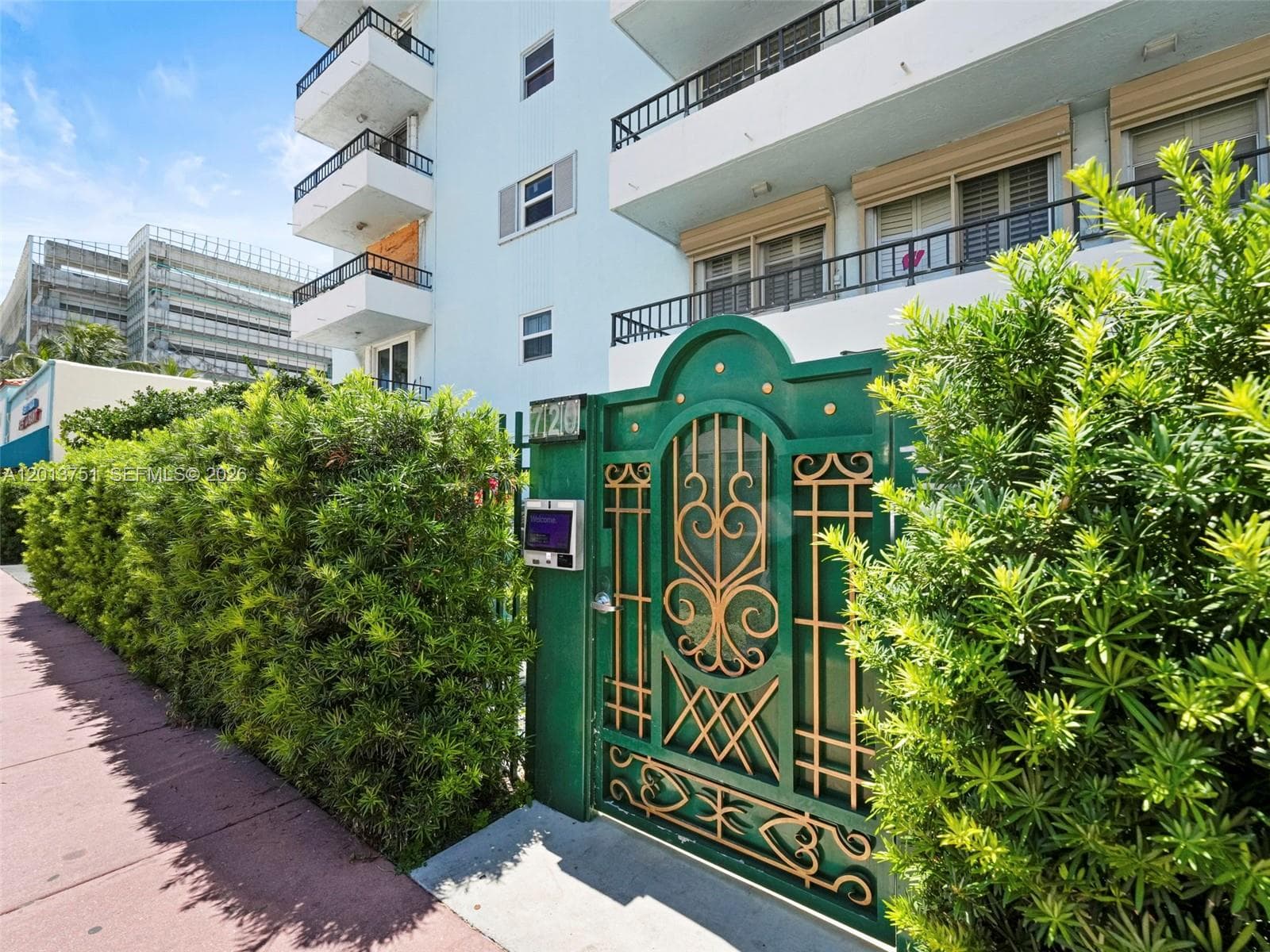 720 Collins Ave # 204, Miami Beach FL 33139 — 33