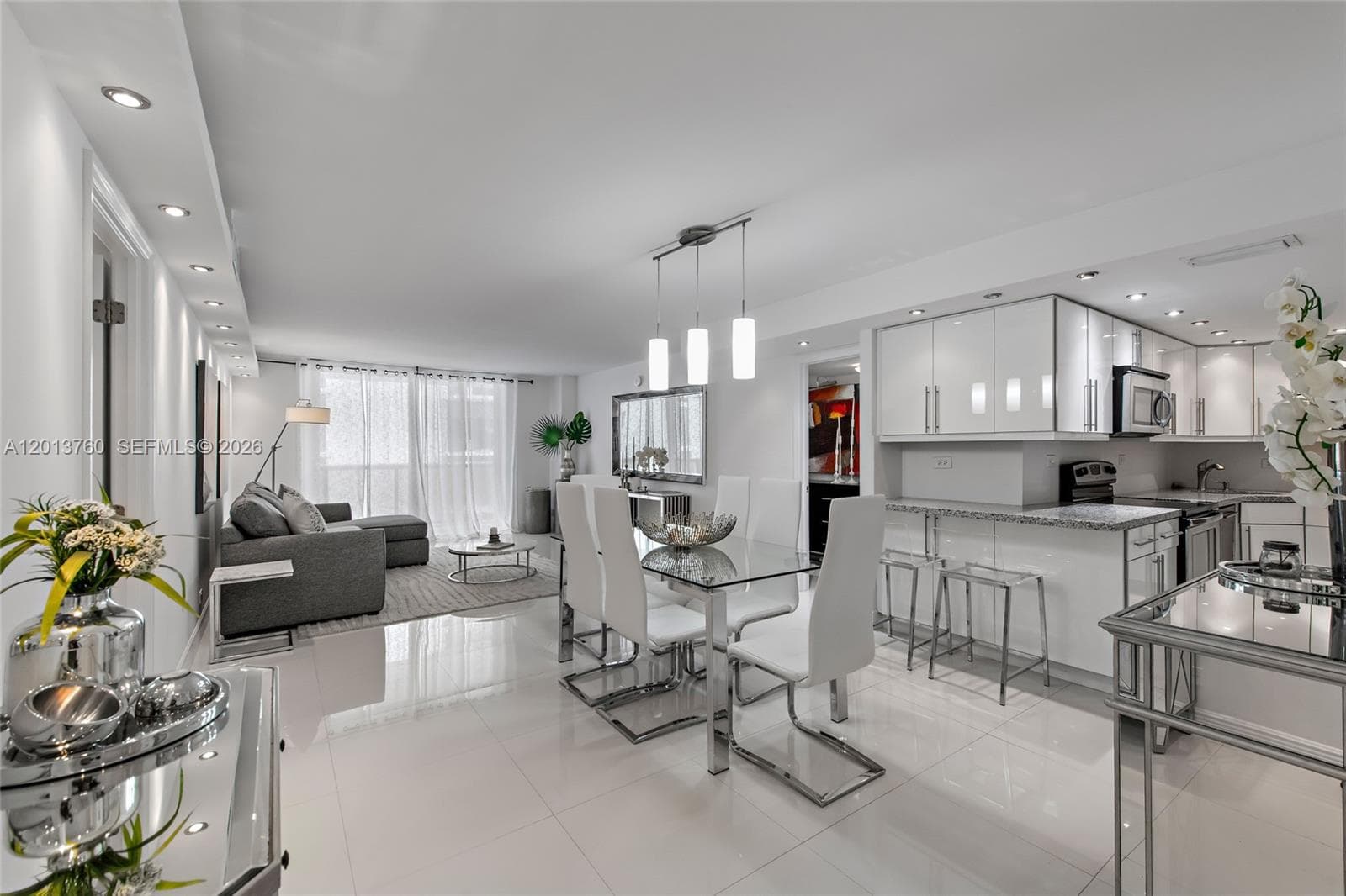 6039 Collins Ave, Miami Beach FL 33140 — 16