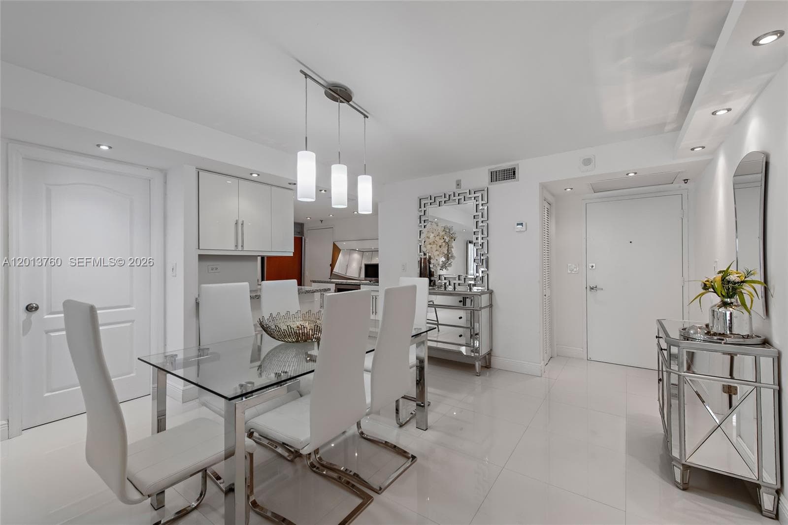 6039 Collins Ave, Miami Beach FL 33140 — 12