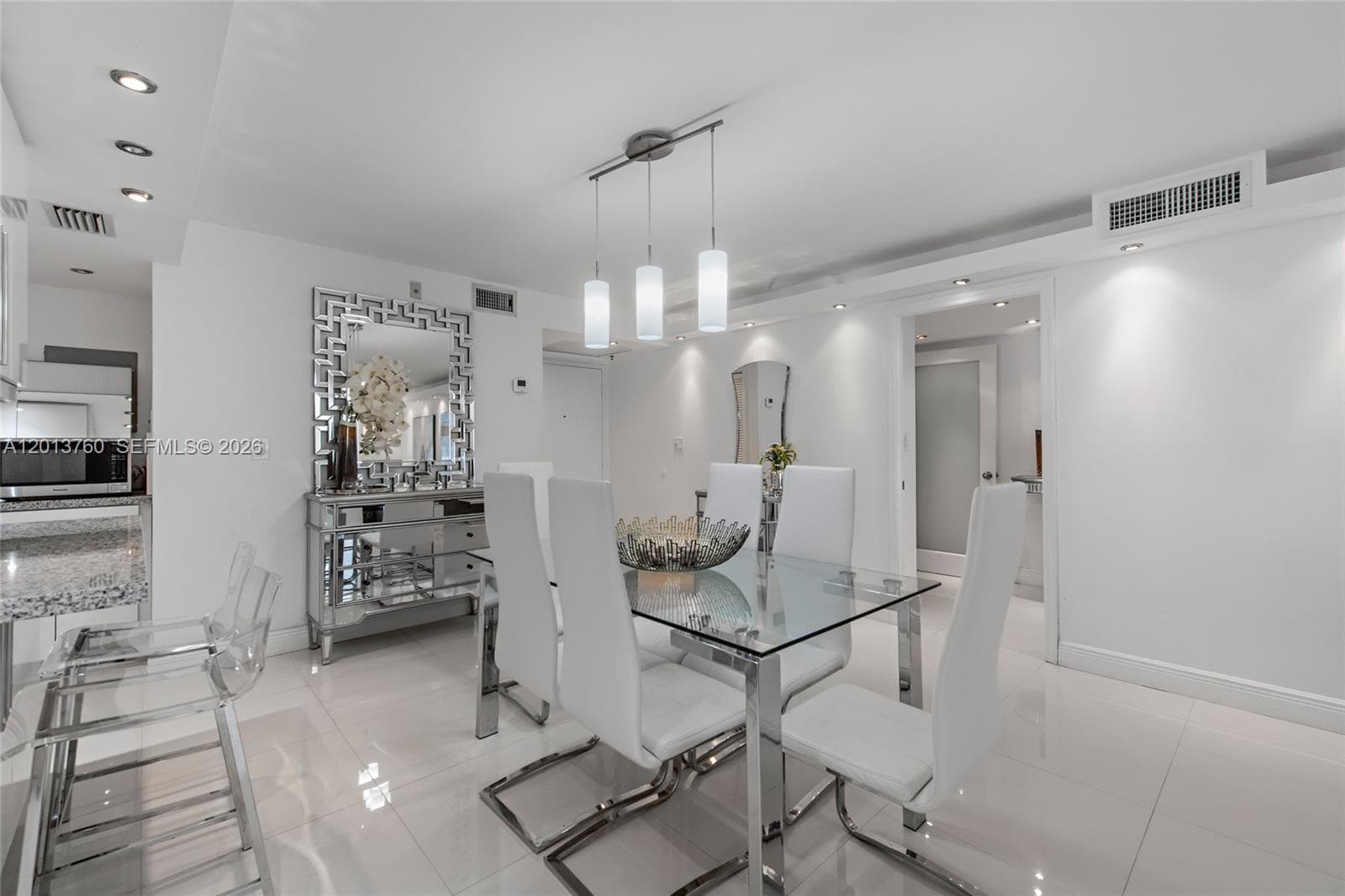 6039 Collins Ave, Miami Beach FL 33140 — 20