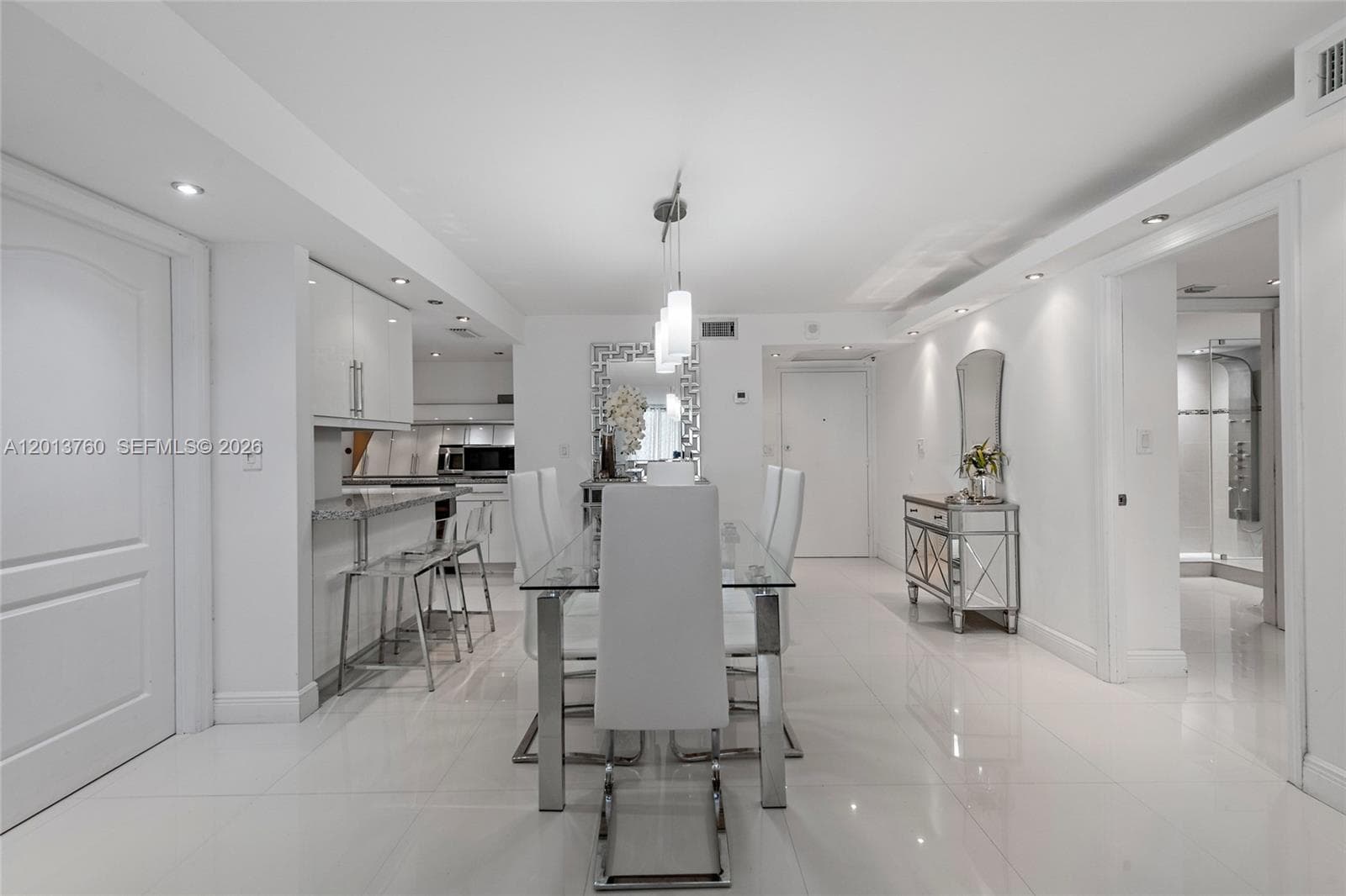 6039 Collins Ave, Miami Beach FL 33140 — 15